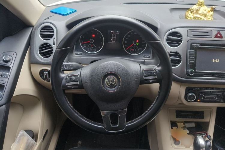 Used Volkswagen Tiguan 2012 2.0 TSI Automatic All-Wheel Drive Flagship Edition Steering Wheel
