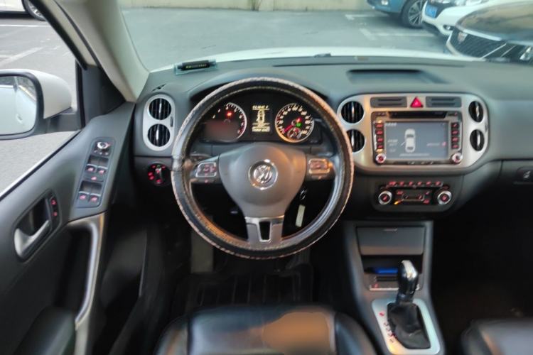Used Volkswagen Tiguan 2012 1.8TSI Automatic Two-Wheel Drive Elite Edition Steering Wheel