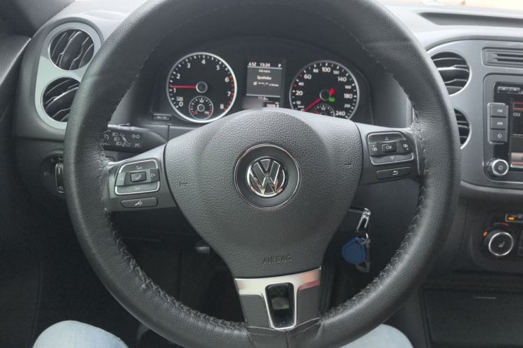 Used Volkswagen Tiguan 2012 2.0 TSI Luxury Edition Steering Wheel