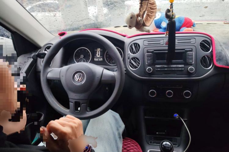 Used Volkswagen Tiguan 2012 1.4TSI Manual Two-Wheel-Drive Urban Edition Steering Wheel