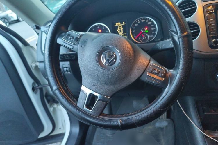 Used Volkswagen Tiguan 2012 1.8TSI Automatic Two-Wheel Drive Trend Edition Steering Wheel