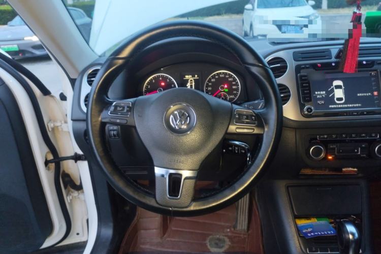Used Volkswagen Tiguan 2012 1.8TSI Automatic Two-Wheel Drive Trend Edition Steering Wheel