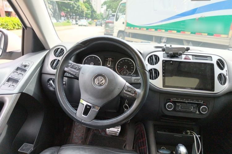Used Volkswagen Tiguan 2012 1.8TSI Automatic Two-Wheel Drive Elite Edition Steering Wheel