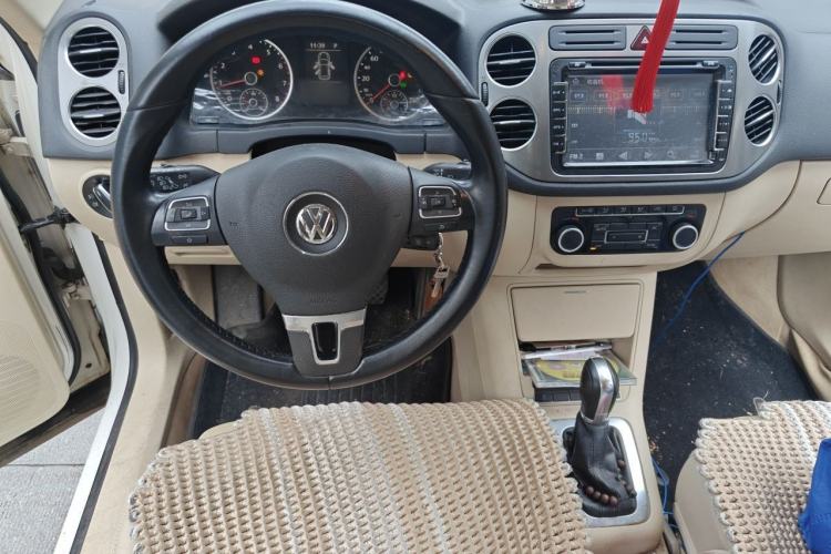 Used Volkswagen Tiguan 2012 1.8TSI Automatic All-Wheel Drive Fashion Edition Steering Wheel