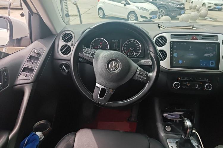 Used Volkswagen Tiguan 2012 2.0 TSI Automatic All-Wheel Drive Elite Edition Steering Wheel