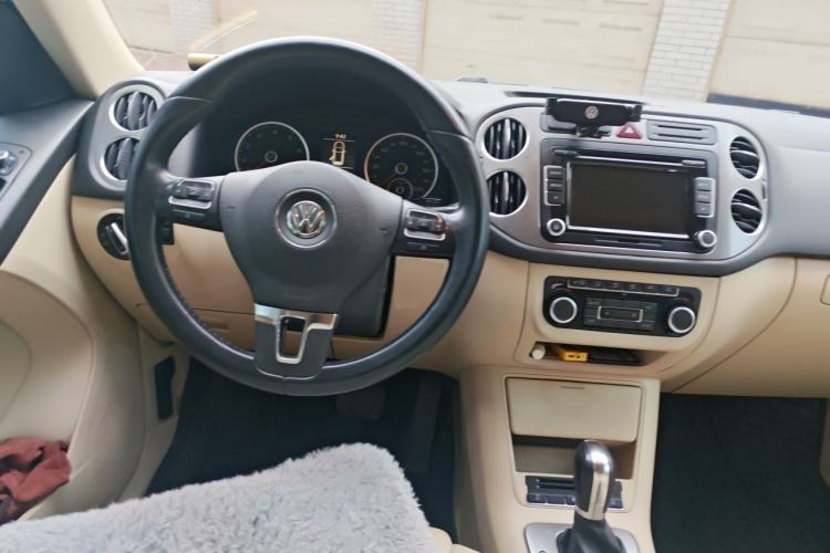 Used Volkswagen Tiguan 2012 1.8TSI Automatic Two-Wheel Drive Trend Edition Steering Wheel