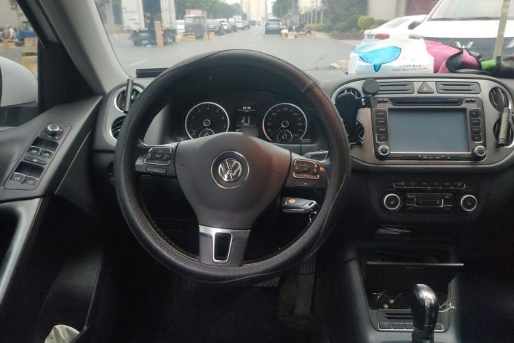 Used Volkswagen Tiguan 2012 1.8TSI Automatic All-Wheel Drive Elite Edition Steering Wheel