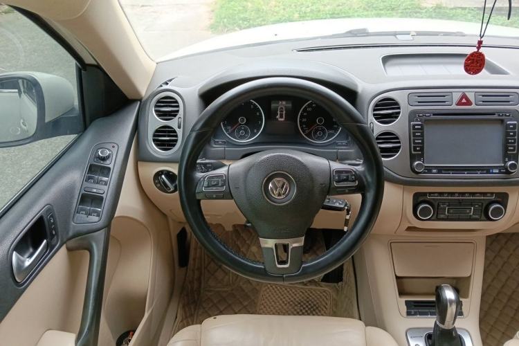 Used Volkswagen Tiguan 2012 1.8TSI Automatic All-Wheel Drive Fashion Edition Steering Wheel