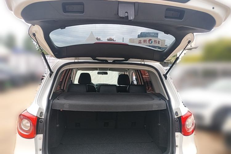 Used Volkswagen Tiguan 2012 1.8TSI Automatic Two-Wheel Drive Urban Edition Trunk