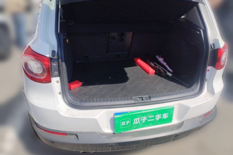 Used Volkswagen Tiguan 2012 2.0 TSI Automatic All-Wheel Drive Elite Edition Trunk