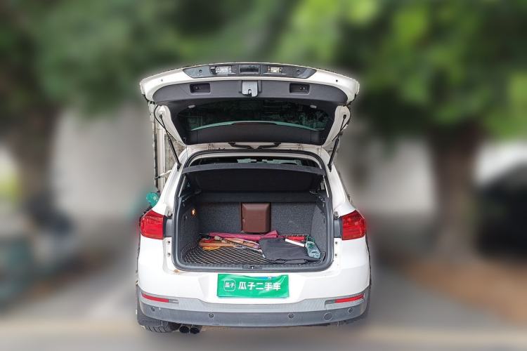 Used Volkswagen Tiguan 2012 2.0 TSI Comfort Edition Trunk