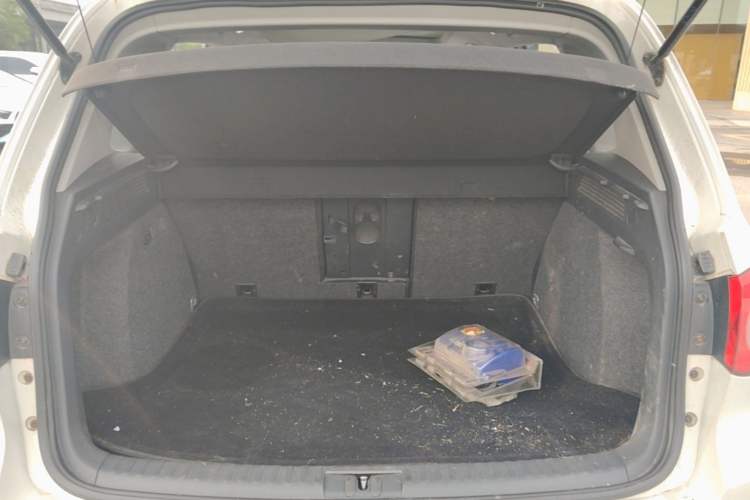 Used Volkswagen Tiguan 2012 1.8TSI Automatic All-Wheel Drive Elite Edition Trunk