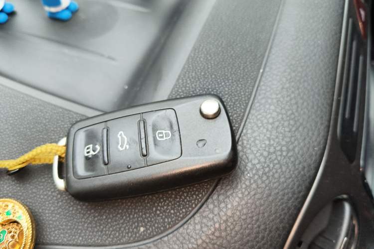 Used Volkswagen Tiguan 2012 2.0 TSI Automatic All-Wheel Drive Elite Edition Vehicle Key