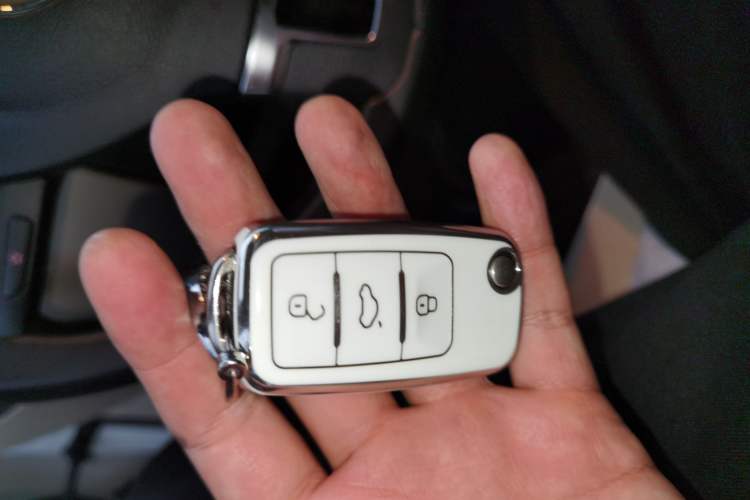 Used Volkswagen Tiguan 2012 2.0 TSI Automatic All-Wheel Drive Flagship Edition Vehicle Key