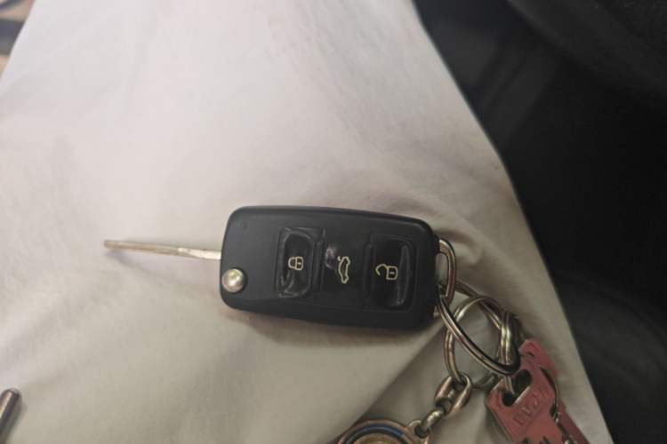 Used Volkswagen Tiguan 2012 2.0 TSI Automatic All-Wheel Drive Elite Edition Vehicle Key