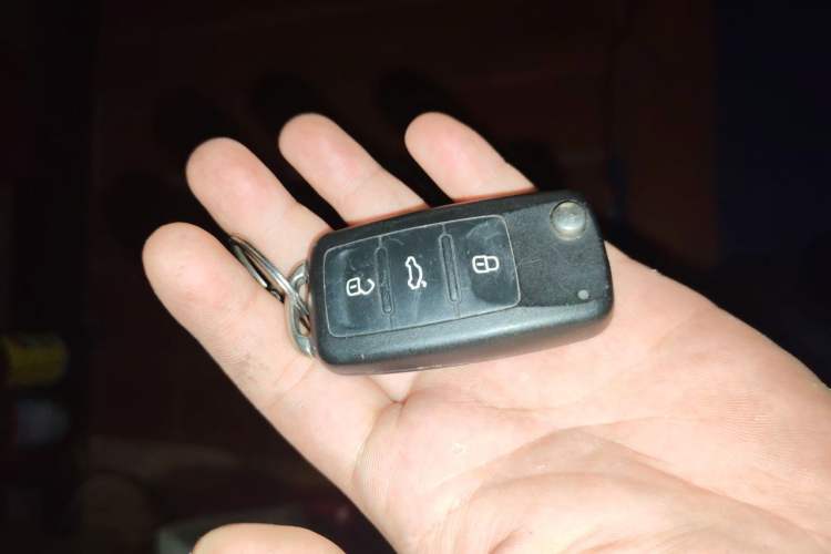 Used Volkswagen Tiguan 2012 2.0 TSI Automatic All-Wheel Drive Elite Edition Vehicle Key