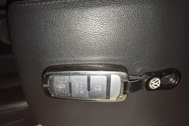 Used Volkswagen Tiguan 2012 1.8TSI Automatic All-Wheel Drive Elite Edition Vehicle Key