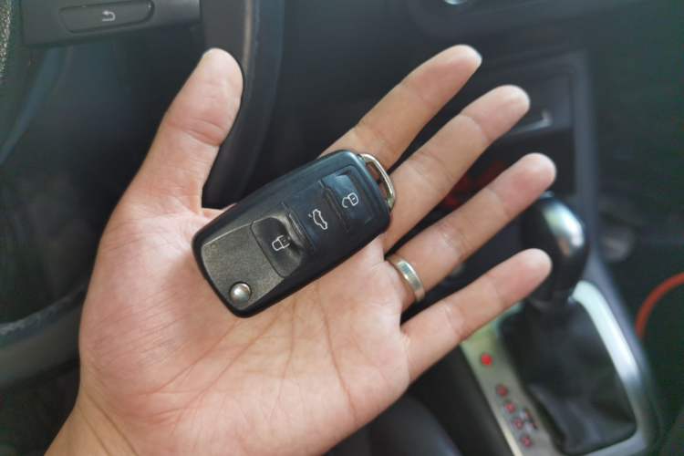 Used Volkswagen Tiguan 2012 2.0 TSI Automatic All-Wheel Drive Flagship Edition Vehicle Key