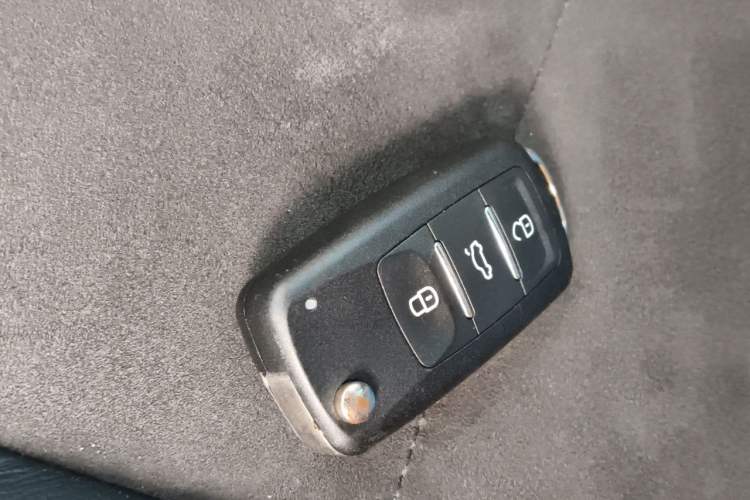 Used Volkswagen Tiguan 2012 2.0 TSI Automatic All-Wheel Drive Flagship Edition Vehicle Key