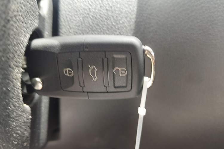 Used Volkswagen Tiguan 2012 2.0 TSI Comfort Edition Vehicle Key