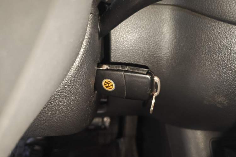 Used Volkswagen Tiguan 2012 2.0 TSI Automatic All-Wheel Drive Elite Edition Vehicle Key