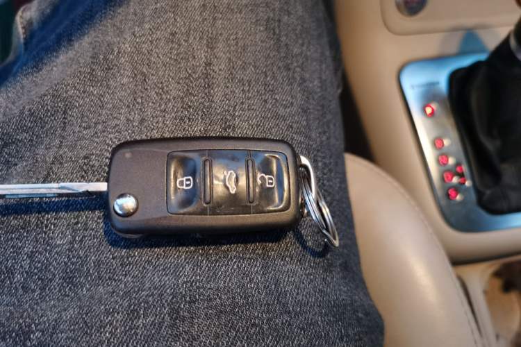 Used Volkswagen Tiguan 2012 1.8TSI Automatic All-Wheel Drive Elite Edition Vehicle Key