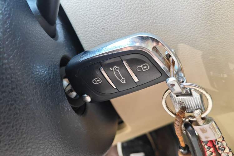 Used Volkswagen Tiguan 2012 1.8TSI Automatic Two-Wheel Drive Elite Edition Vehicle Key