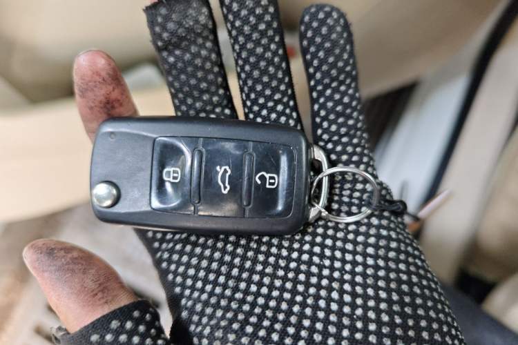 Used Volkswagen Tiguan 2012 2.0 TSI Automatic All-Wheel Drive Elite Edition Vehicle Key