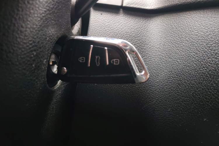 Used Volkswagen Tiguan 2012 1.4TSI Manual Two-Wheel-Drive Urban Edition Vehicle Key