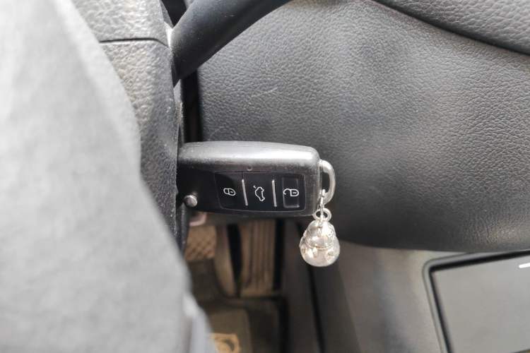 Used Volkswagen Tiguan 2012 1.8TSI Automatic All-Wheel Drive Elite Edition Vehicle Key