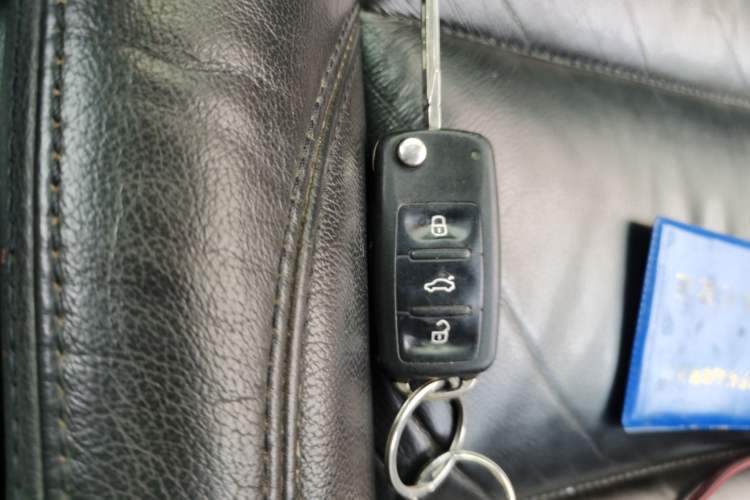 Used Volkswagen Tiguan 2012 2.0 TSI Automatic All-Wheel Drive Elite Edition Vehicle Key