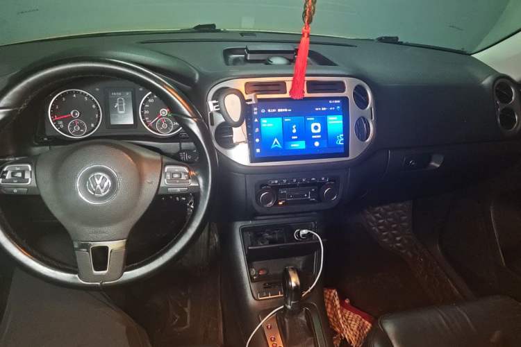 Used Volkswagen Tiguan 2012 1.8TSI Automatic Two-Wheel Drive Trend Edition Audio And AC Panel