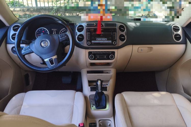 Used Volkswagen Tiguan 2012 1.8TSI Automatic Two-Wheel Drive Elite Edition Center Console