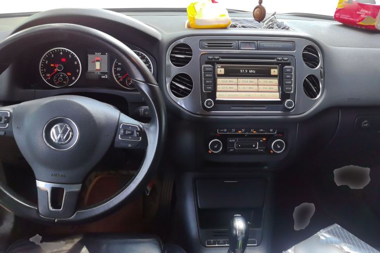 Used Volkswagen Tiguan 2012 2.0 TSI Luxury Edition Center Console