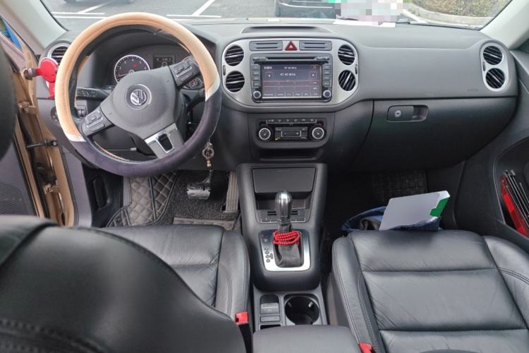 Used Volkswagen Tiguan 2012 1.8TSI Automatic All-Wheel Drive Elite Edition Center Console