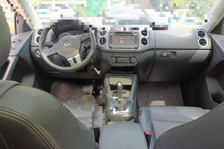 Used Volkswagen Tiguan 2012 1.8TSI Automatic All-Wheel Drive Elite Edition Center Console