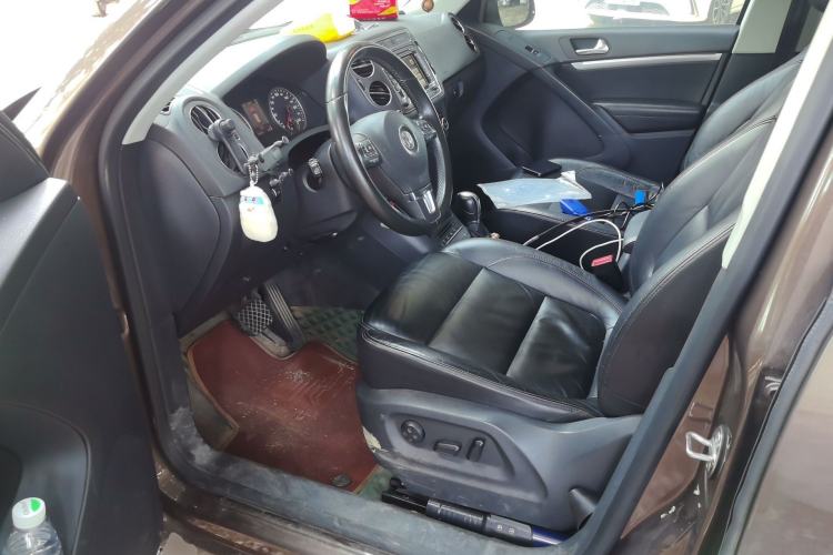 Used Volkswagen Tiguan 2012 2.0 TSI Luxury Edition Driver Seat