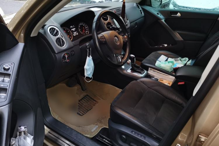 Used Volkswagen Tiguan 2012 2.0 TSI Automatic All-Wheel Drive Flagship Edition Driver Seat