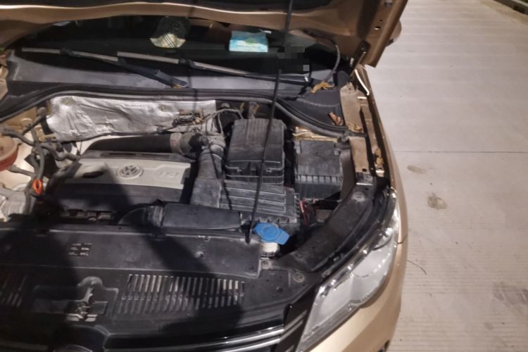 Used Volkswagen Tiguan 2012 1.8TSI Automatic Two-Wheel Drive Elite Edition Engine Bay Left