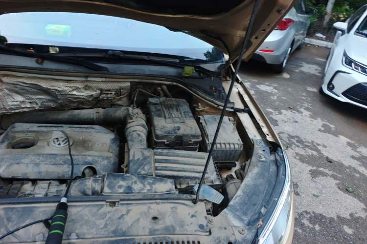 Used Volkswagen Tiguan 2012 1.8TSI Automatic Two-Wheel Drive Elite Edition Engine Bay Left