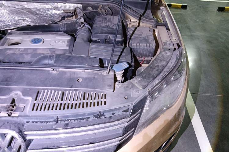 Used Volkswagen Tiguan 2012 1.8TSI Automatic All-Wheel Drive Elite Edition Engine Bay Left