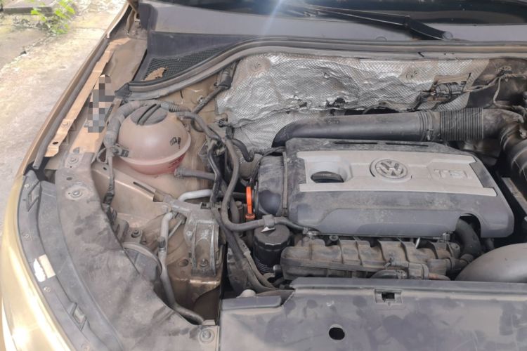 Used Volkswagen Tiguan 2012 1.8TSI Automatic Two-Wheel Drive Trend Edition Engine Bay Right