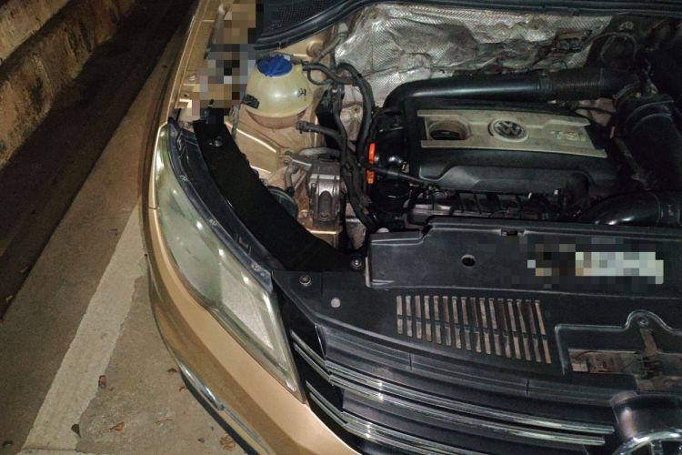 Used Volkswagen Tiguan 2012 1.8TSI Automatic All-Wheel Drive Fashion Edition Engine Bay Right