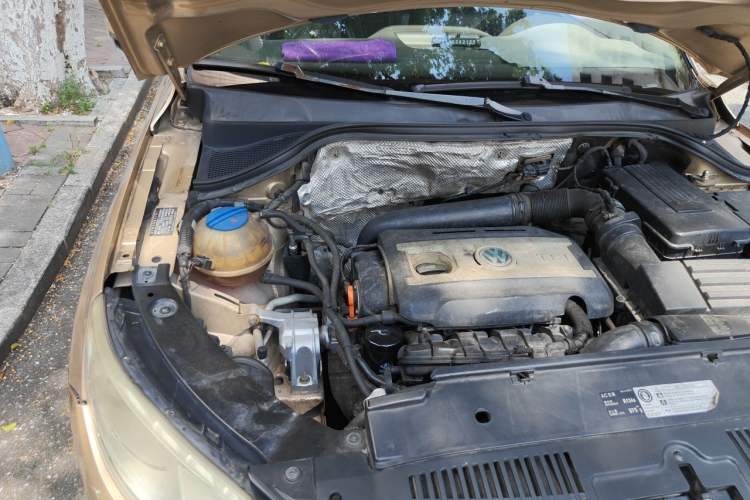 Used Volkswagen Tiguan 2012 1.8TSI Automatic Two-Wheel Drive Trend Edition Engine Bay Right