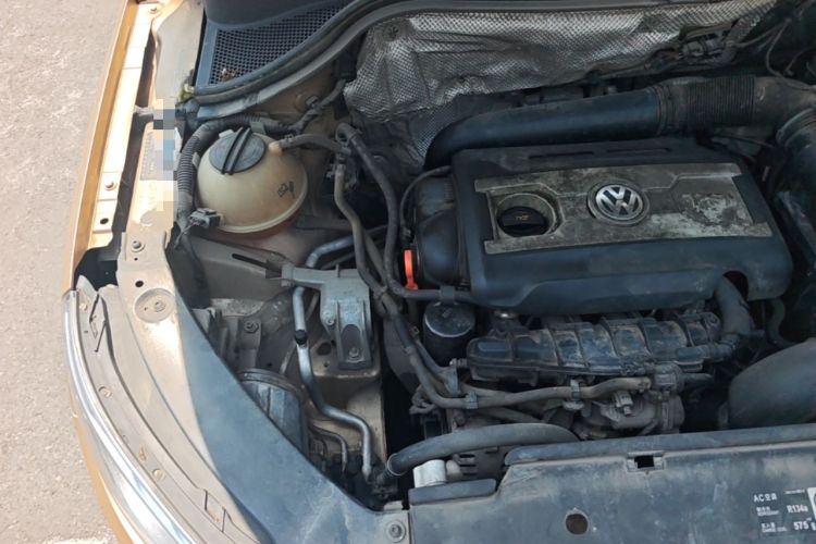 Used Volkswagen Tiguan 2012 1.8TSI Automatic All-Wheel Drive Elite Edition Engine Bay Right