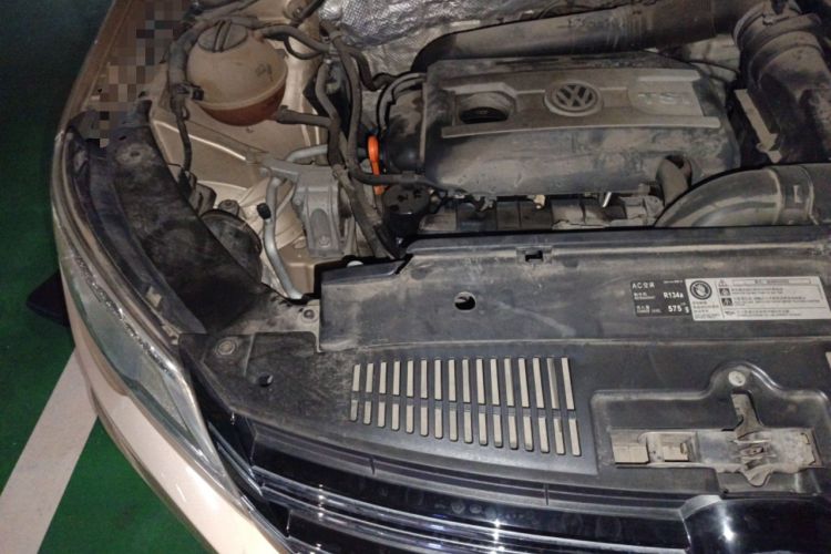 Used Volkswagen Tiguan 2012 1.8TSI Automatic All-Wheel Drive Elite Edition Engine Bay Right
