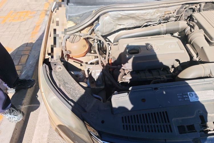 Used Volkswagen Tiguan 2012 2.0 TSI Automatic All-Wheel Drive Elite Edition Engine Bay Right