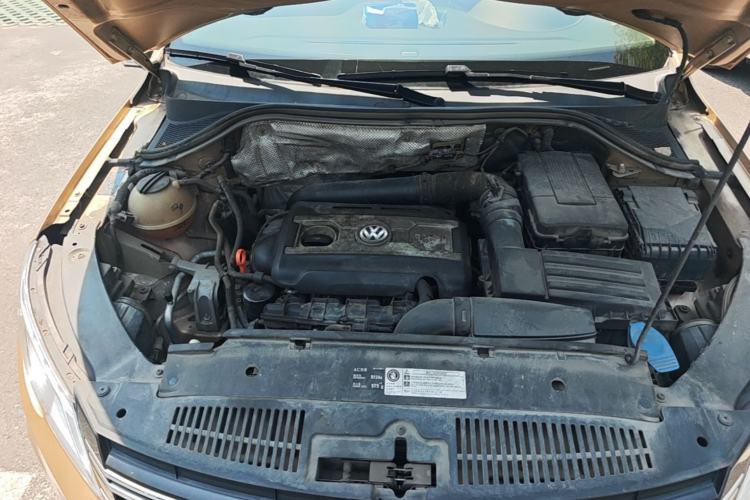Used Volkswagen Tiguan 2012 1.8TSI Automatic All-Wheel Drive Elite Edition Engine Bay
