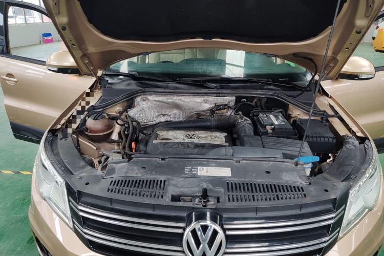 Used Volkswagen Tiguan 2012 1.8TSI Automatic Two-Wheel Drive Trend Edition Engine Bay