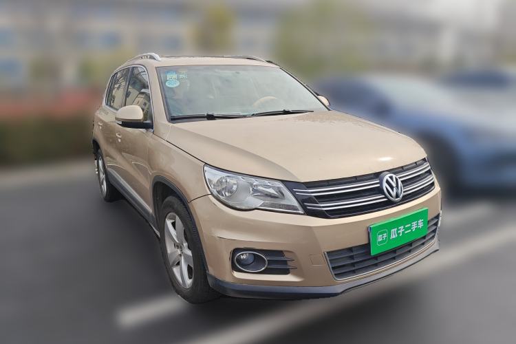 Used Volkswagen Tiguan 2012 1.8TSI Automatic All-Wheel Drive Elite Edition Front Right 45 Deg